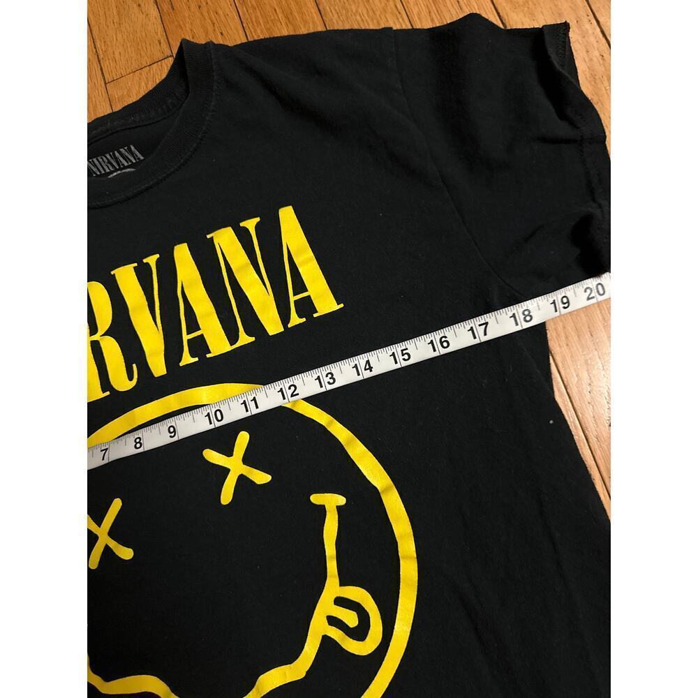 Adult Size M Nirvana Shirt - Picture 5 of 6